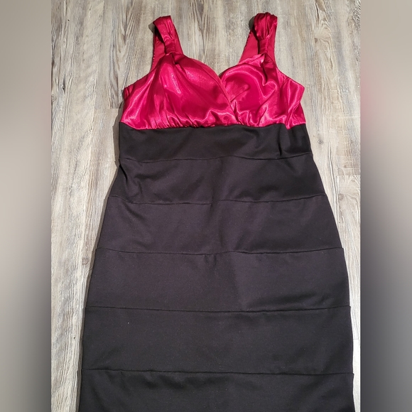Bisou Bisou Formal Dress - Picture 1 of 6